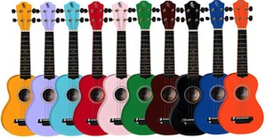 Ukuleler i mange forskellige farver og varianter